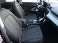 Audi Q3  40 TFSI 