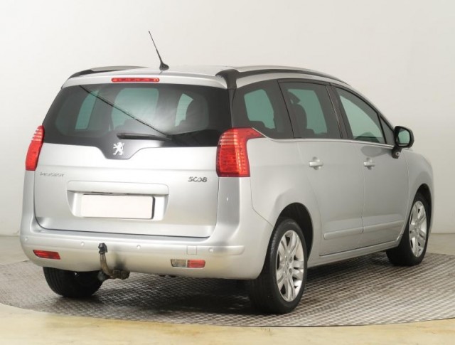Peugeot 5008  2.0 HDI 