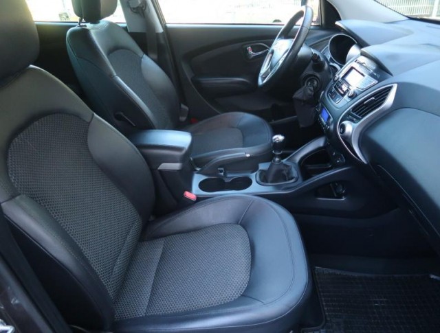 Hyundai ix35  2.0 CRDi 