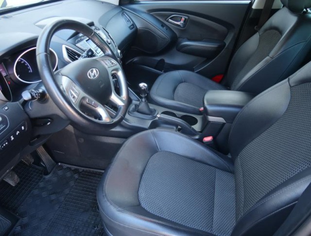 Hyundai ix35  2.0 CRDi 