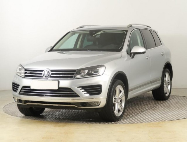 Volkswagen Touareg  3.0 TDI 
