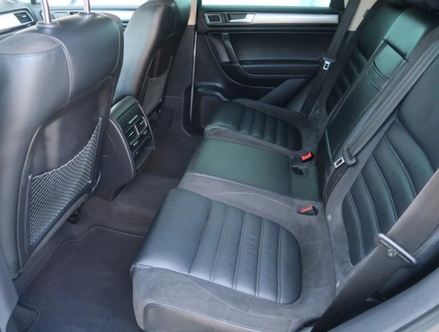 Volkswagen Touareg  3.0 TDI 