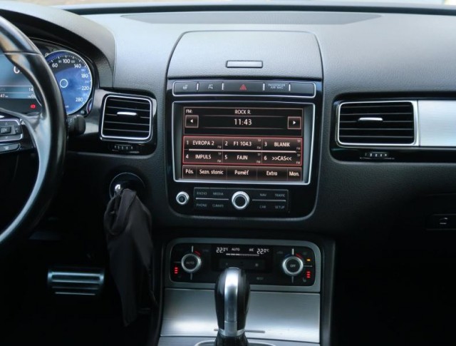 Volkswagen Touareg  3.0 TDI 