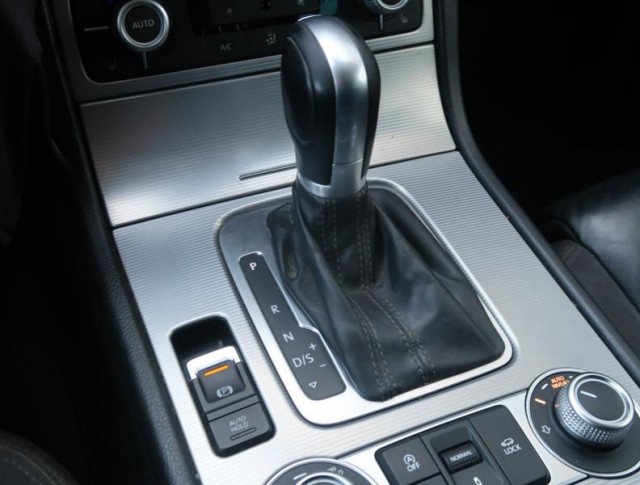 Volkswagen Touareg  3.0 TDI 