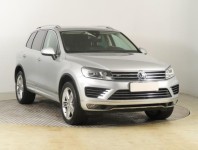 Volkswagen Touareg  3.0 TDI 