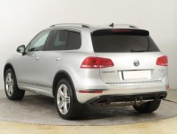 Volkswagen Touareg  3.0 TDI 