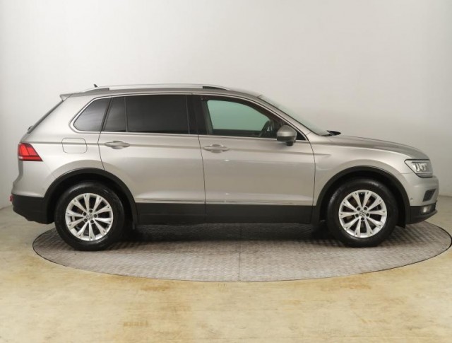 Volkswagen Tiguan  1.5 TSI 