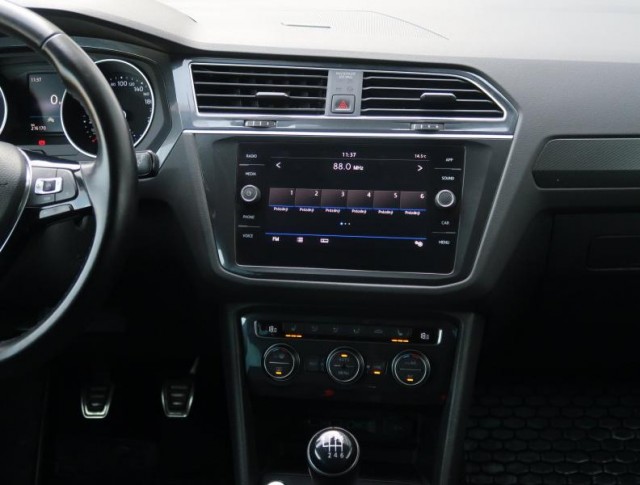 Volkswagen Tiguan  1.5 TSI 