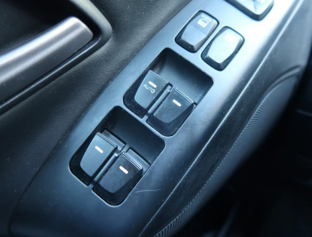 Hyundai ix35  2.0 GDI Trikolor
