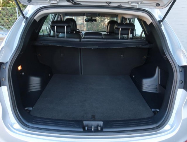 Hyundai ix35  2.0 GDI Trikolor