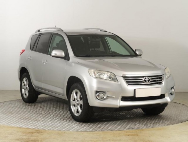 Toyota RAV 4  2.0 VVT-i 