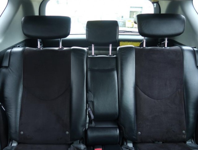 Toyota RAV 4  2.0 VVT-i 