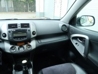 Toyota RAV 4  2.0 VVT-i 