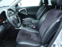 Toyota RAV 4  2.0 VVT-i 