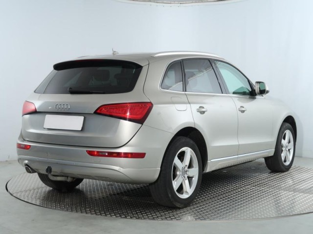 Audi Q5  2.0 TDI 