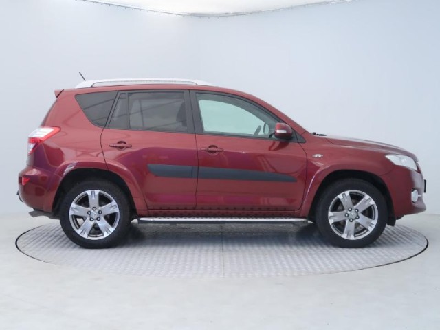 Toyota RAV 4  2.2 D-CAT 