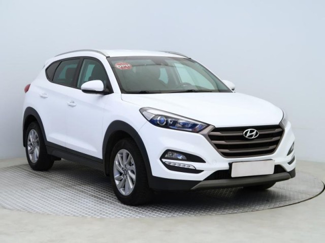 Hyundai Tucson  1.7 CRDi Trikolor