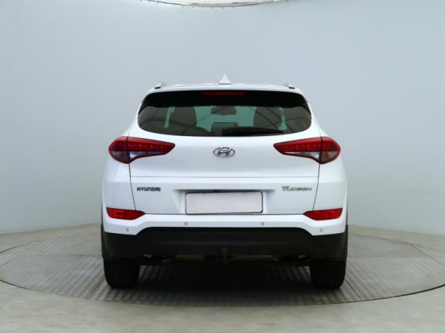 Hyundai Tucson  1.7 CRDi Trikolor