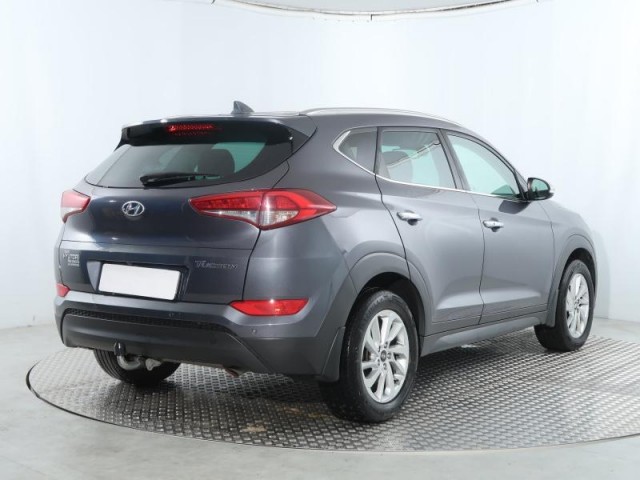 Hyundai Tucson  1.7 CRDi 