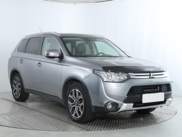 Mitsubishi Outlander  2.2 DI-D 