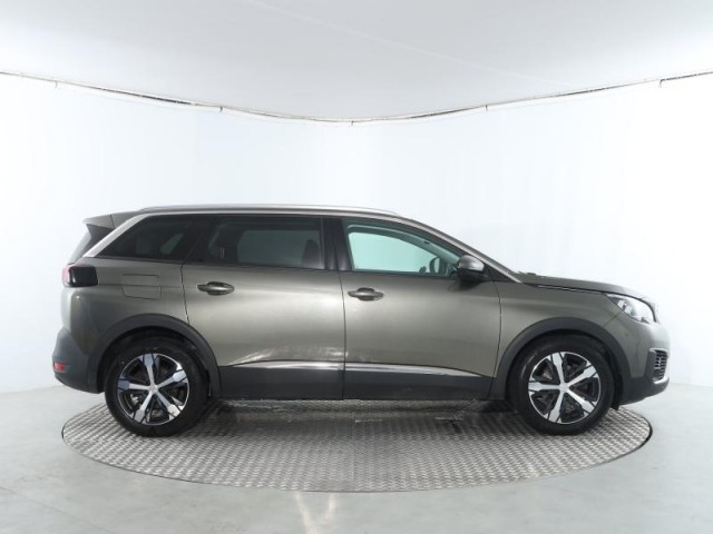 Peugeot 5008  PureTech 130 