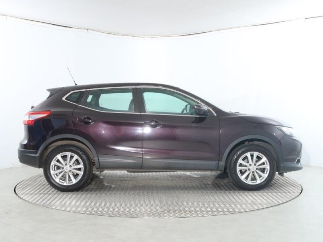 Nissan Qashqai  1.2 DIG-T 