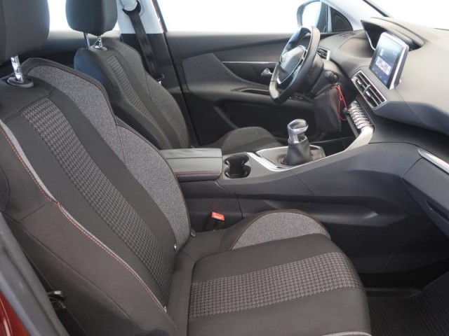 Peugeot 3008  1.2 PureTech 