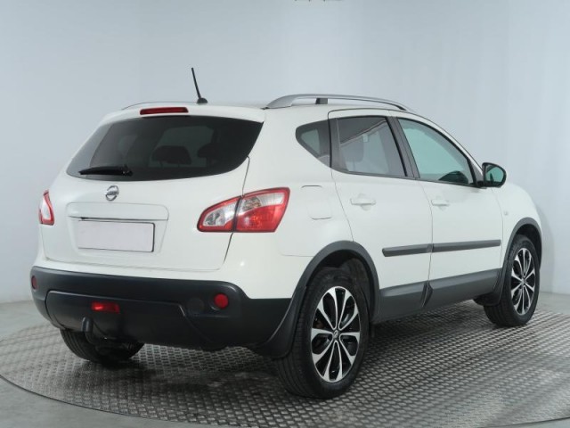 Nissan Qashqai  1.6 