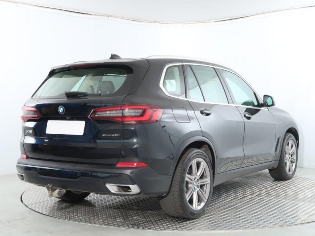 BMW X5  xDrive40i 