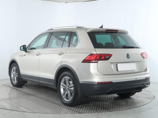 Volkswagen Tiguan  1.5 TSI 