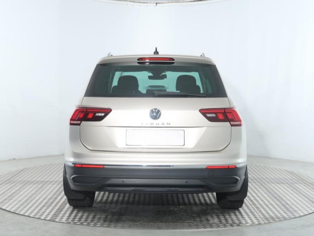 Volkswagen Tiguan  1.5 TSI 