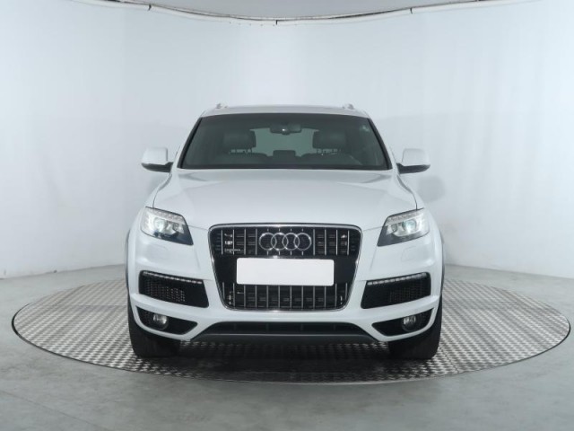 Audi Q7  3.0 TDI S-Line