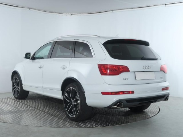 Audi Q7  3.0 TDI S-Line