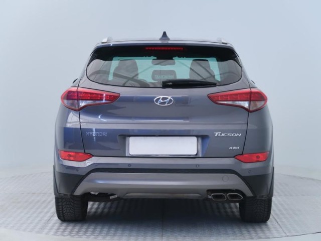 Hyundai Tucson  2.0 CRDi 