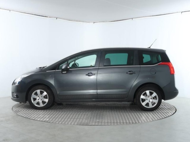 Peugeot 5008  1.6 HDi 