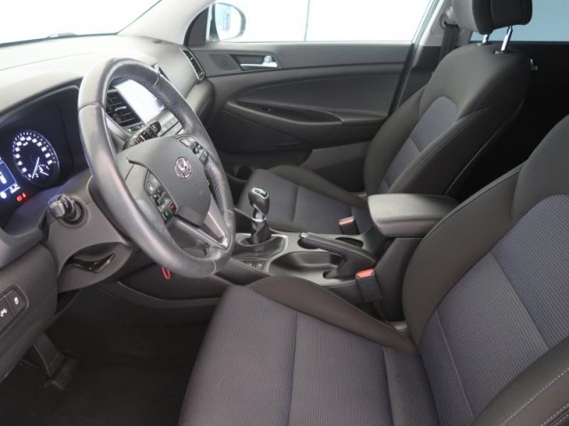 Hyundai Tucson  1.7 CRDi 