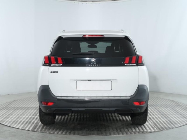 Peugeot 5008  2.0 BlueHDi 