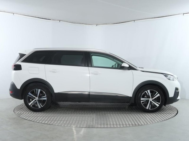 Peugeot 5008  2.0 BlueHDi 