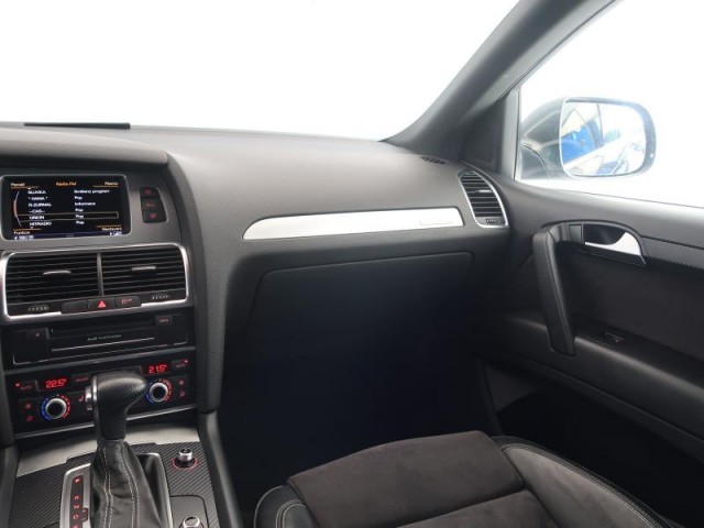 Audi Q7  3.0 TDI 