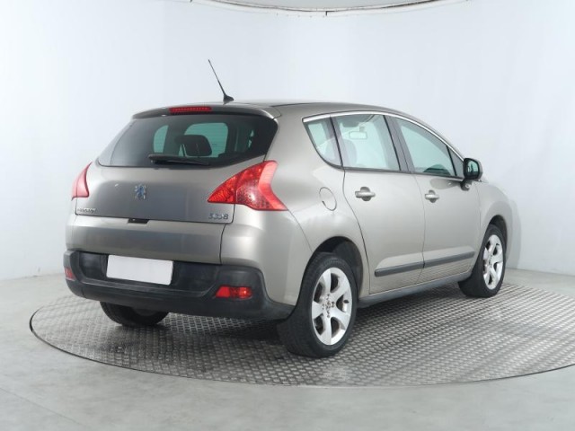 Peugeot 3008  1.6 HDi 