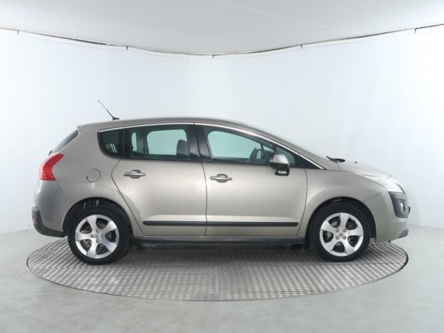 Peugeot 3008  1.6 HDi 