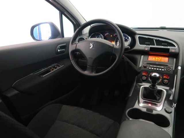 Peugeot 3008  1.6 HDi 