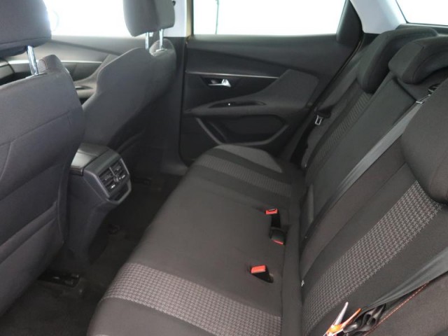 Peugeot 3008  1.6 BlueHDi 