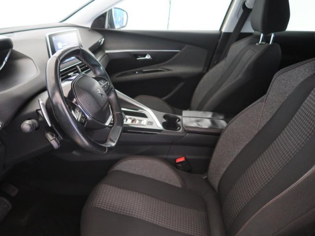 Peugeot 3008  1.6 BlueHDi 