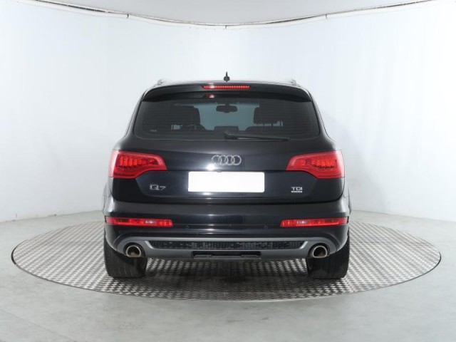 Audi Q7  3.0 TDI 