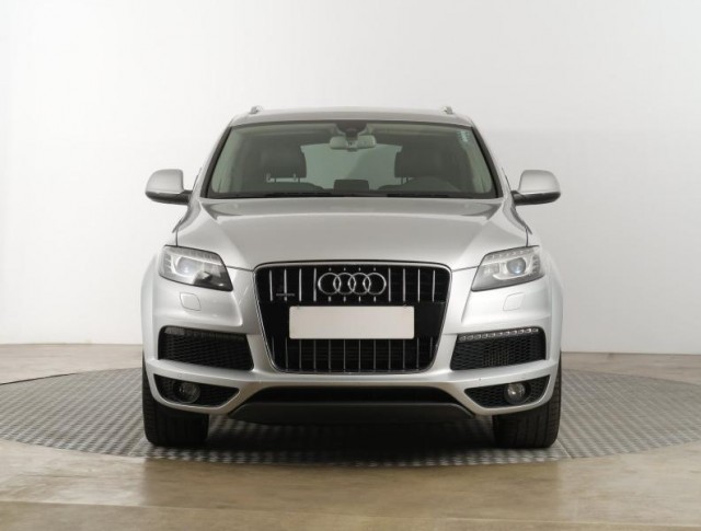 Audi Q7  3.0 TDI S-Line