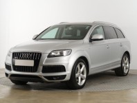 Audi Q7  3.0 TDI S-Line