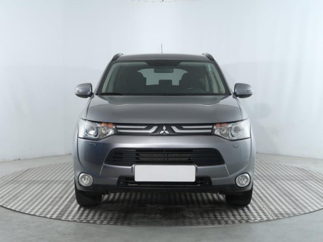 Mitsubishi Outlander  2.2 DI-D 