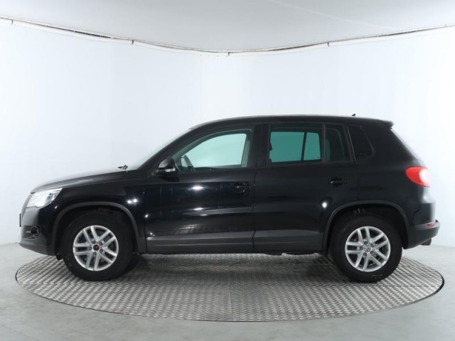 Volkswagen Tiguan  2.0 TSI 