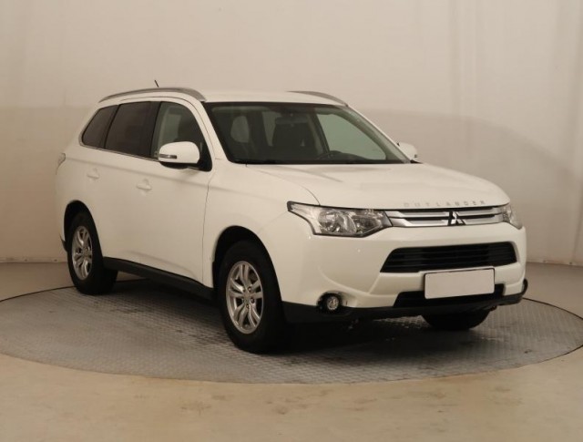 Mitsubishi Outlander  2.0 